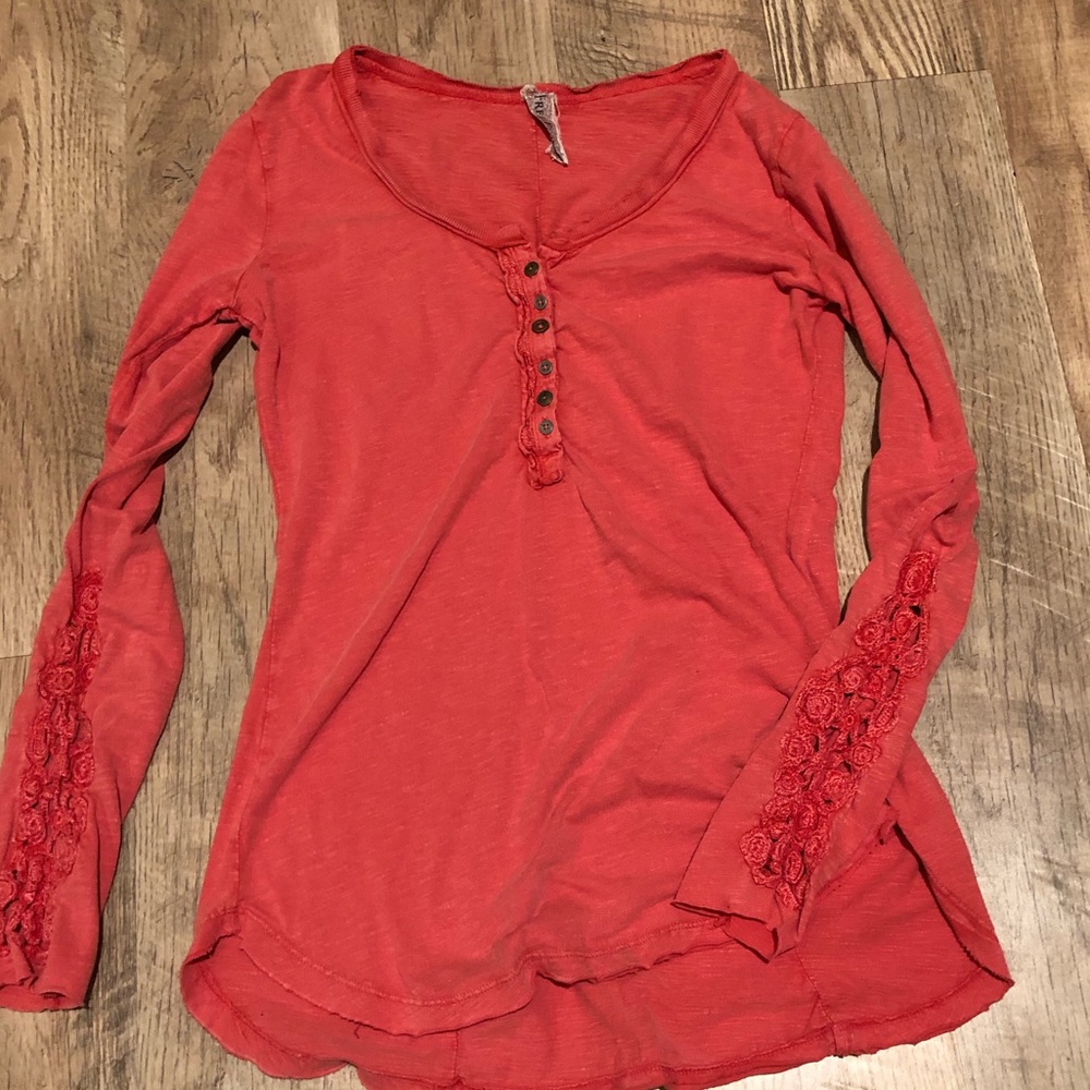 Free People Long tee with beautiful cuff sleeves